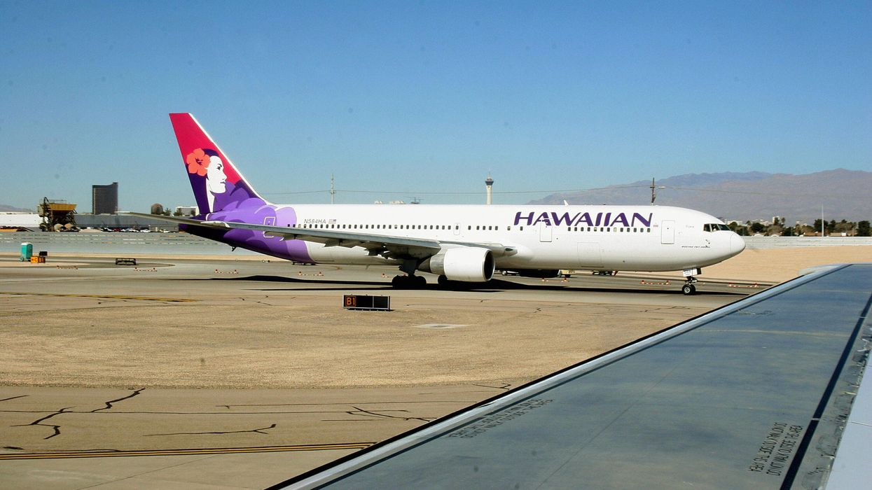 Passengers hospitalised after 'severe' turbulence on Hawaii flight