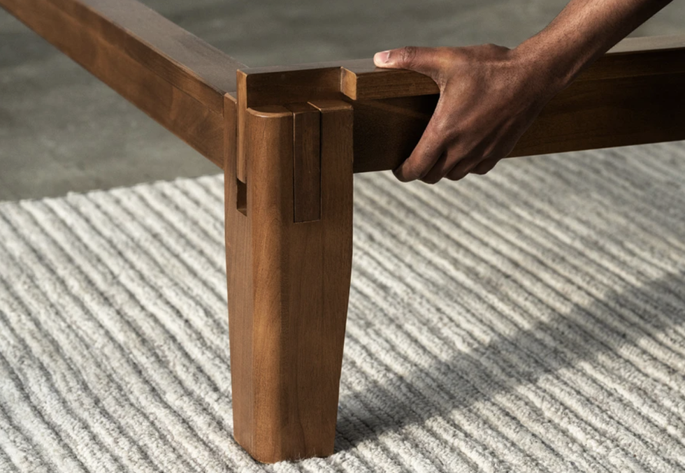 The hinges, which make the bed a dream to assemble