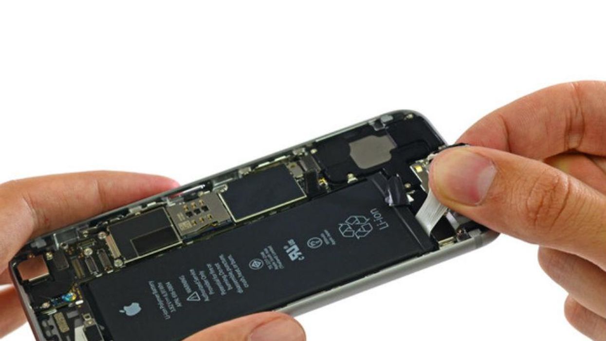 The iPhone 6's battery pull-tab