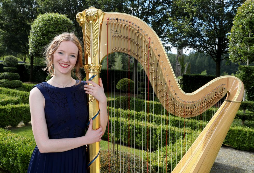 Royal Harpist Alis Huws signs record deal
