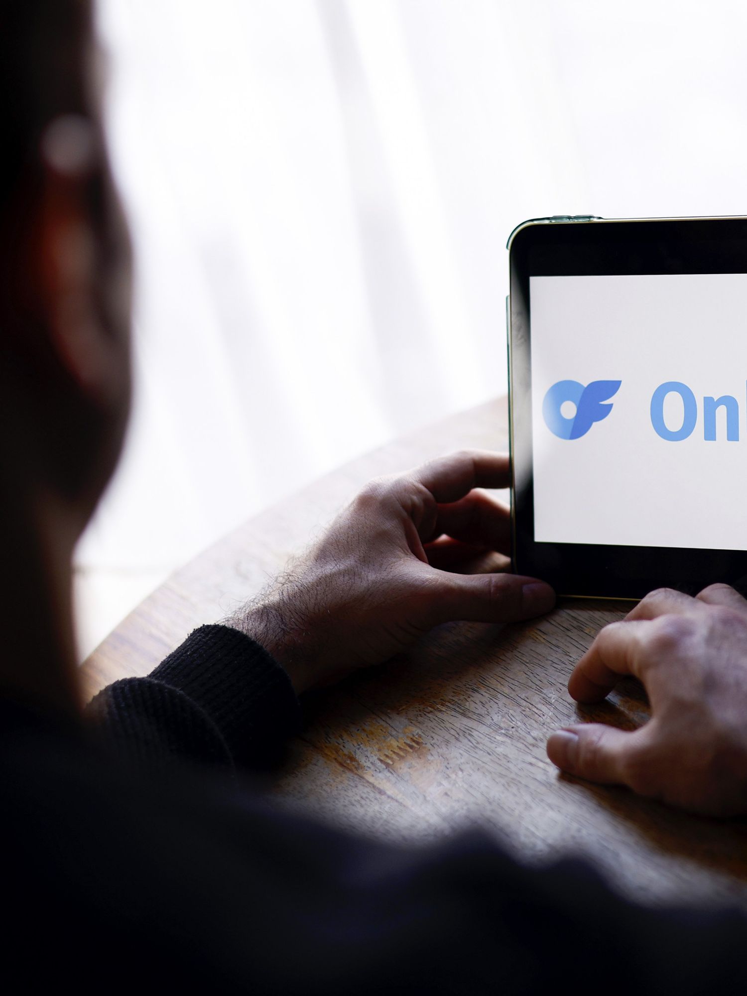 Police officer recognised as OnlyFans creator after unknowingly pulling over one of her subscribers