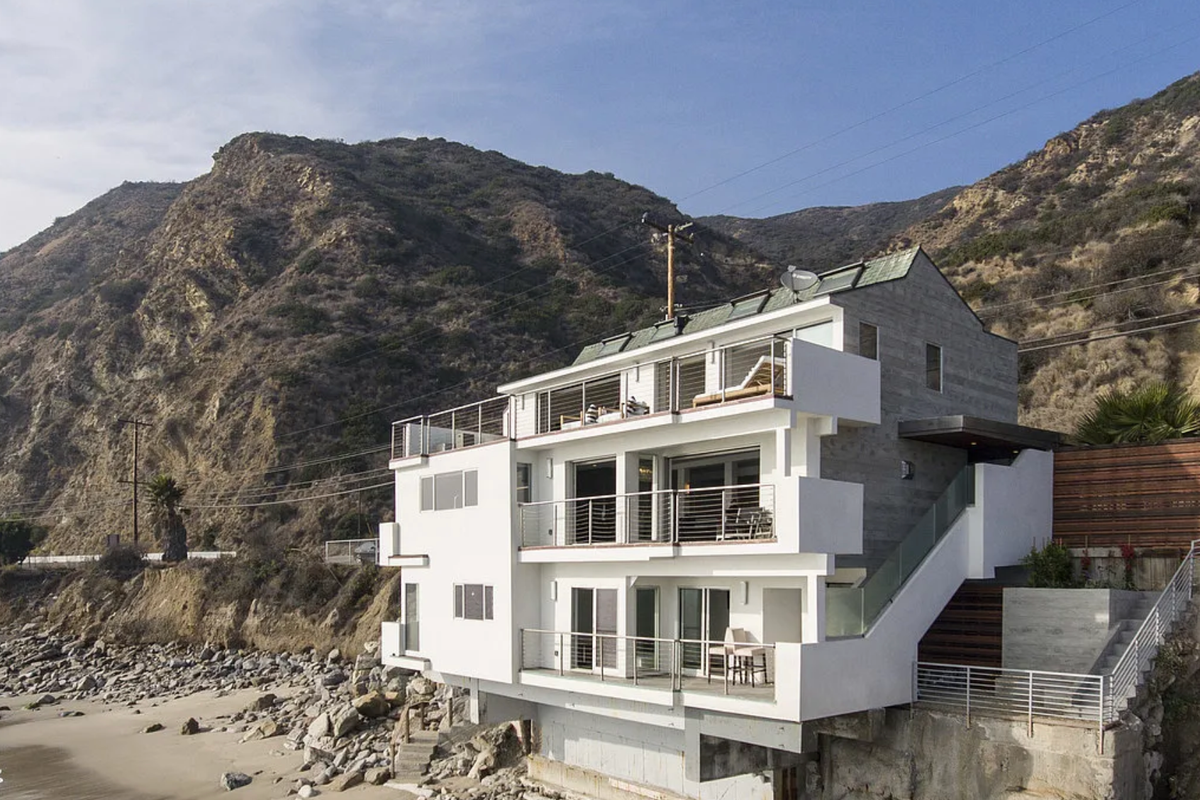 The outside of the house used in Lana Del Rey's 'High By The Beach' music video