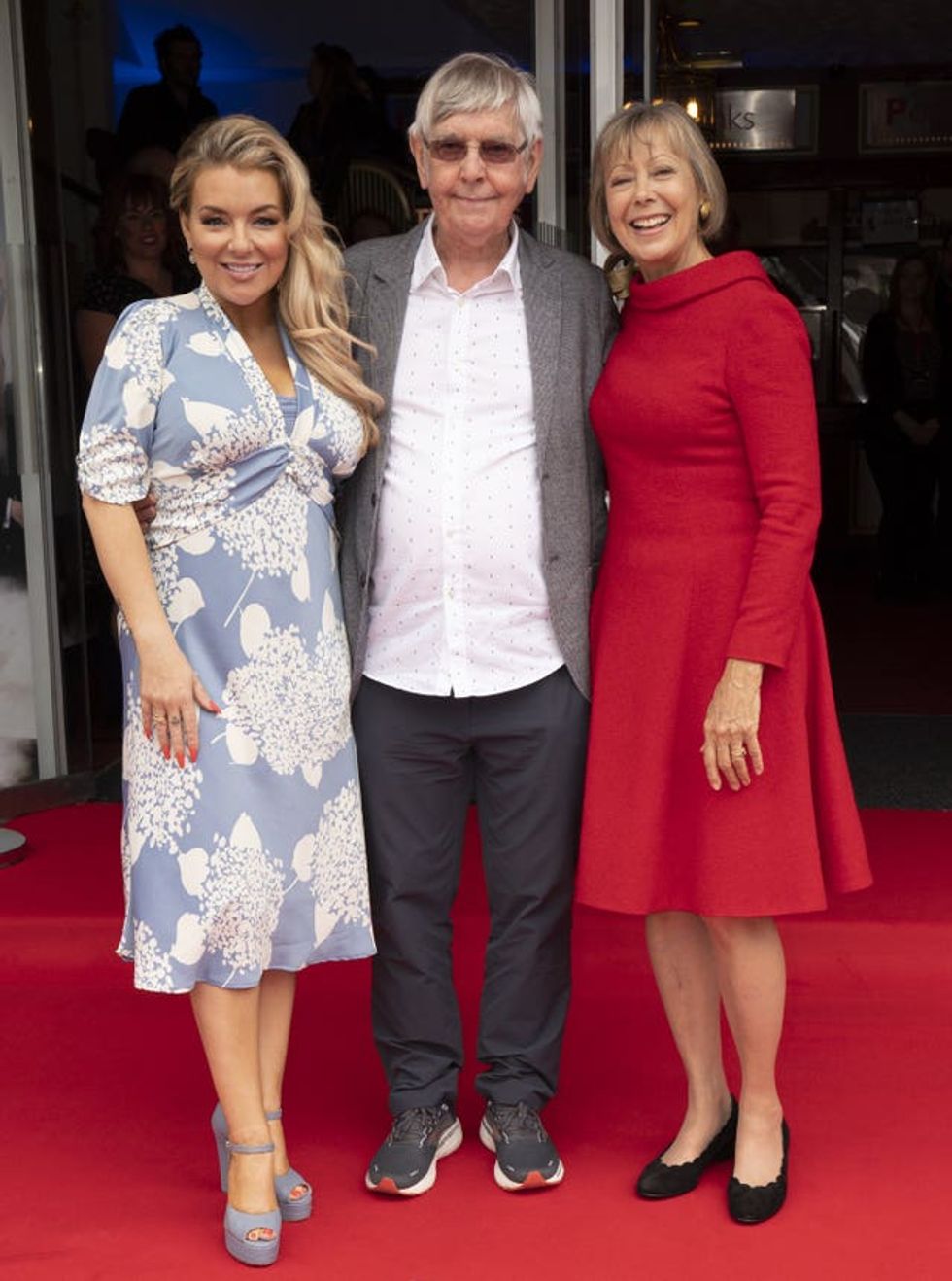 The Railway Children Return