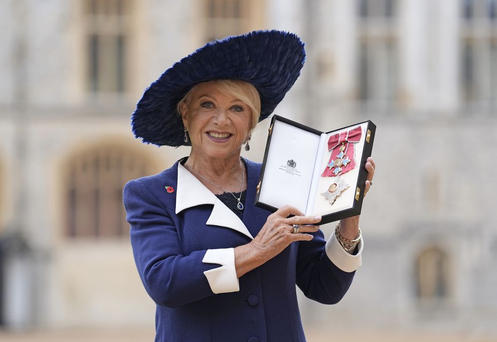 Elaine Paige promises King signed copy of new album as she receives damehood