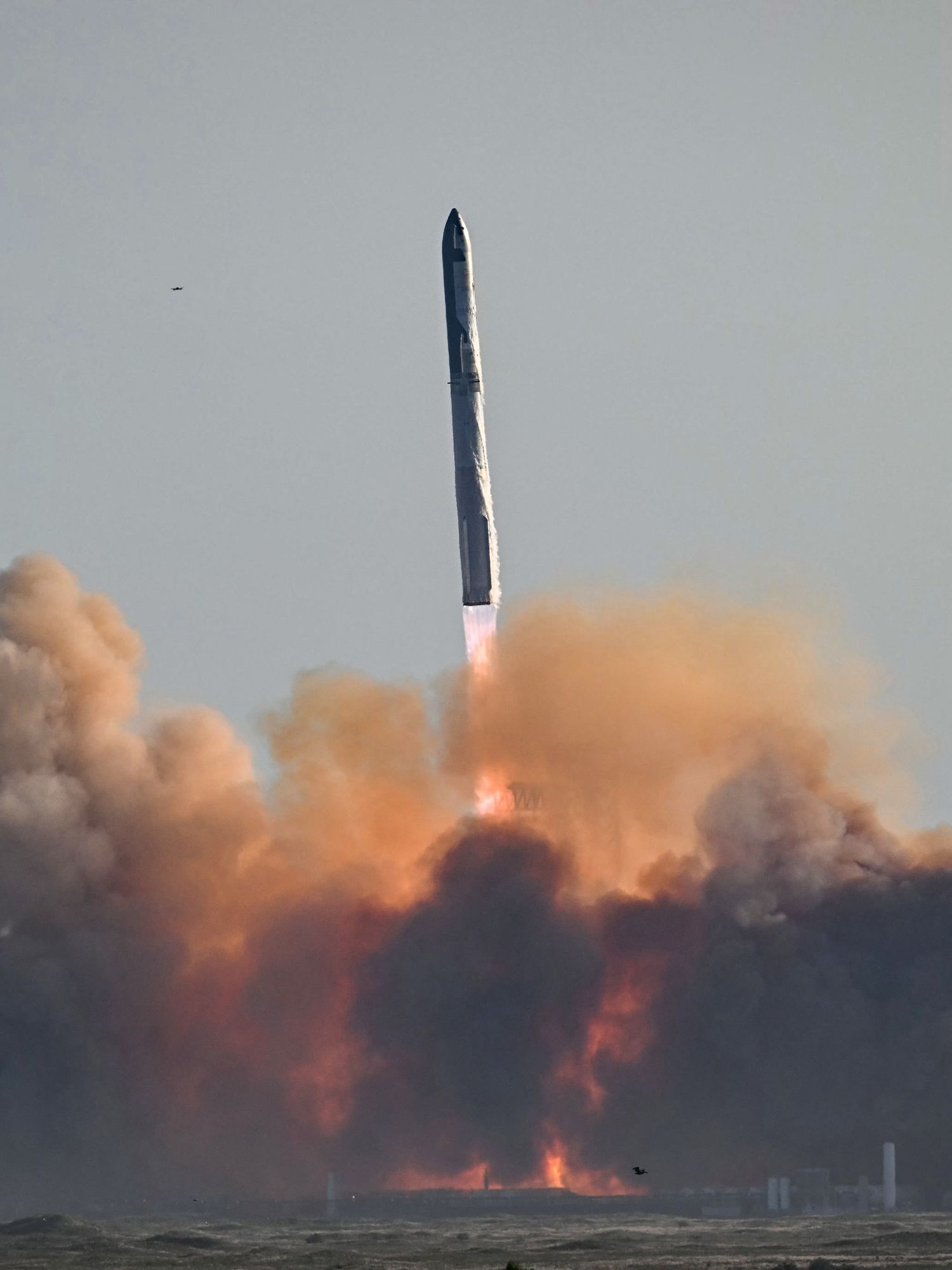 The SpaceX Starship lifts off from Starbase near Boca Chica, Texas, on November 19, 2024, for the Starship Flight 6 test