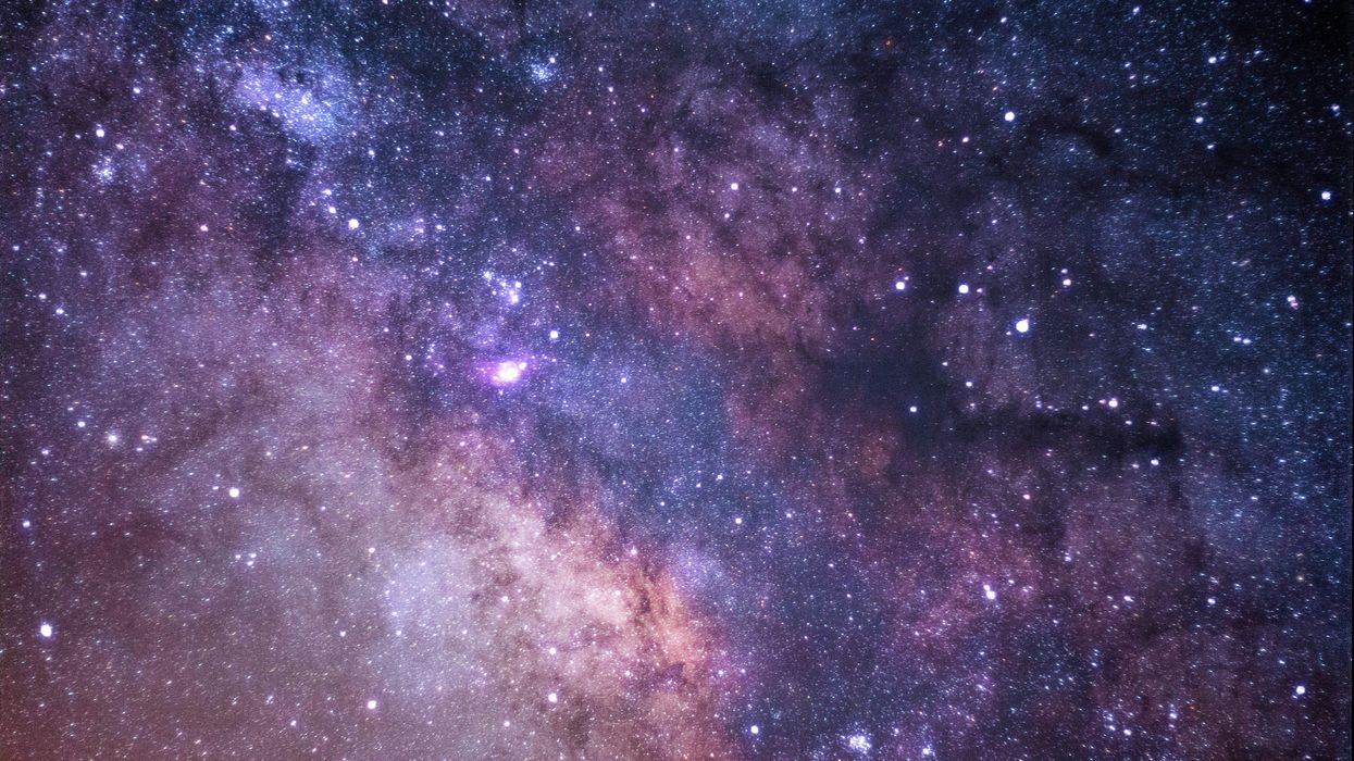 The stars and galaxy as seen from Rocky Mountain National Park.