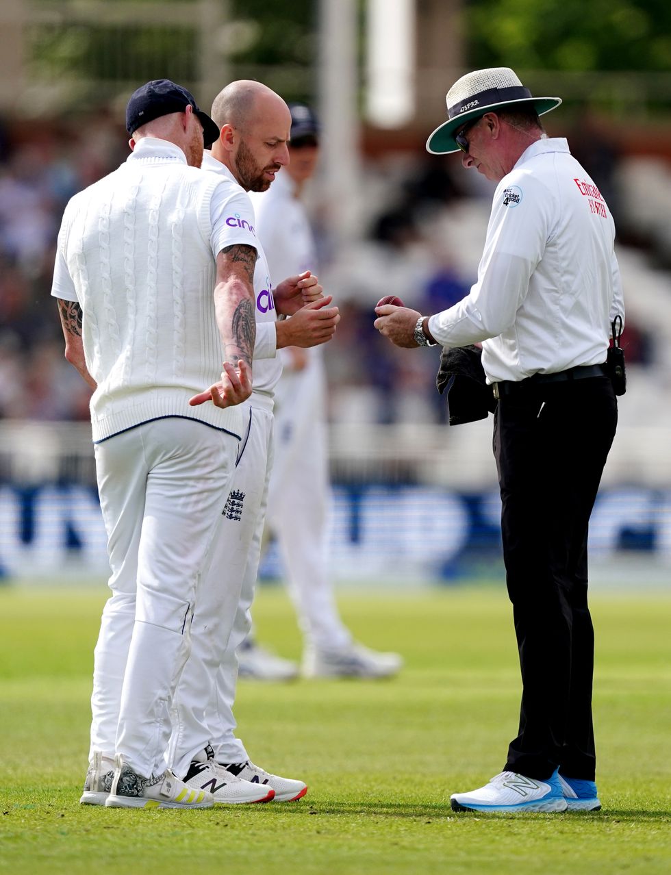 New Zealand batter Daryl Mitchell hits six directly into spectator’s drink