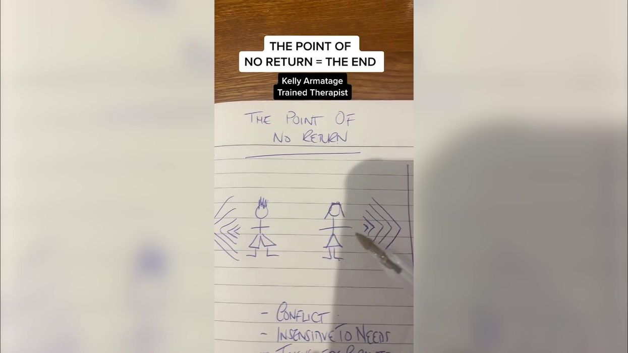 Therapist reveals how to tell a relationship has reached 'point of no return'