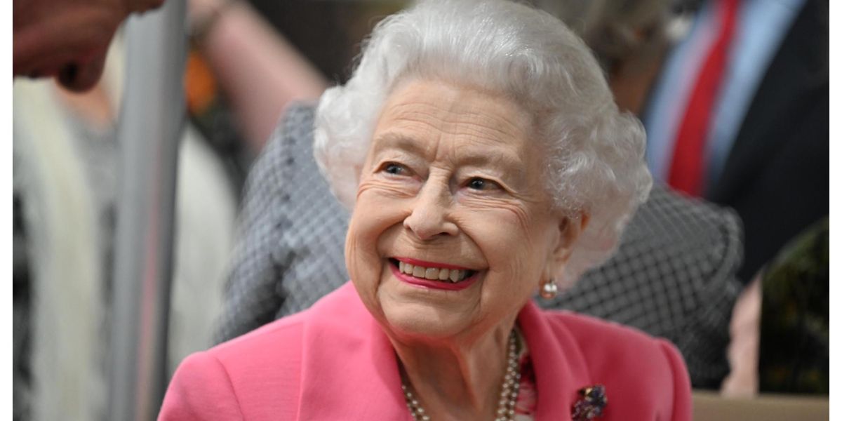 This is what the Queen's chilled-out and luxurious morning routine ...