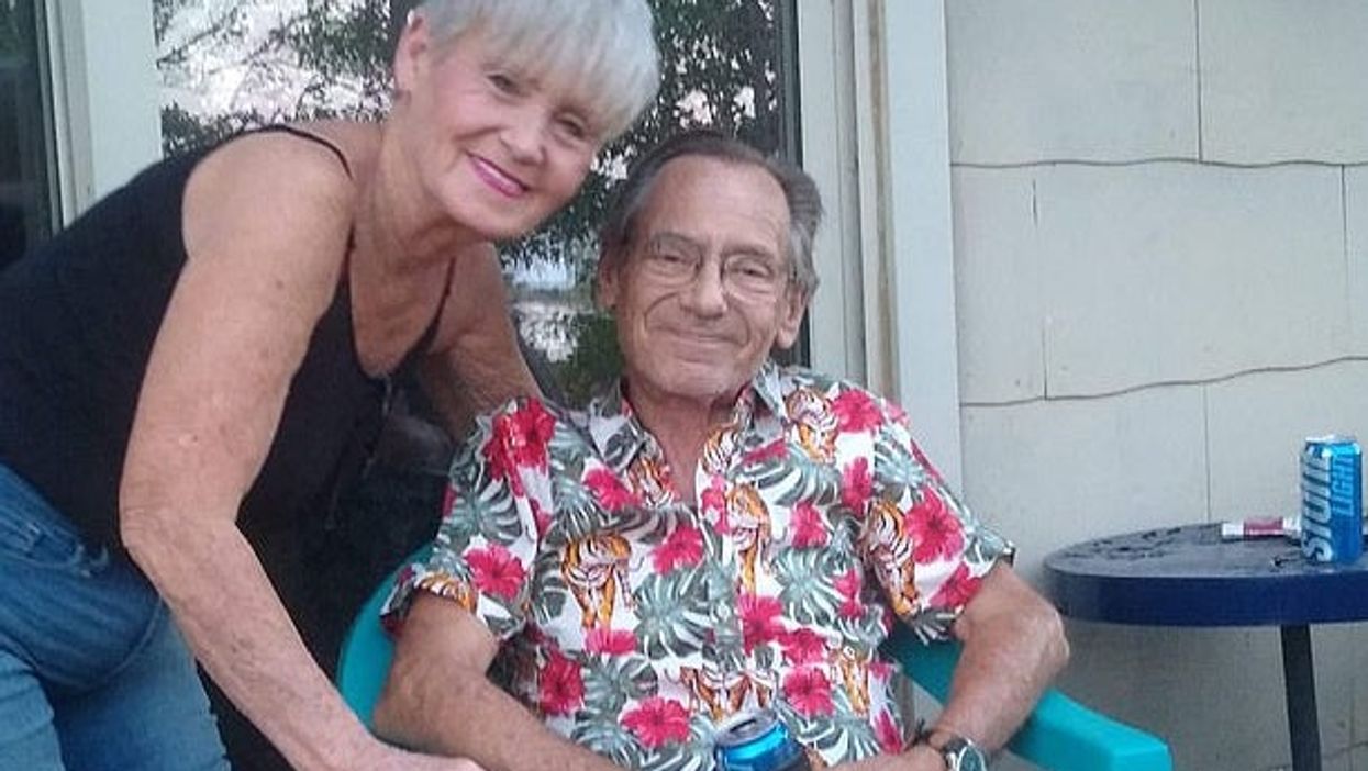 Thomas Hicks (R) and wife Zoni (L)
