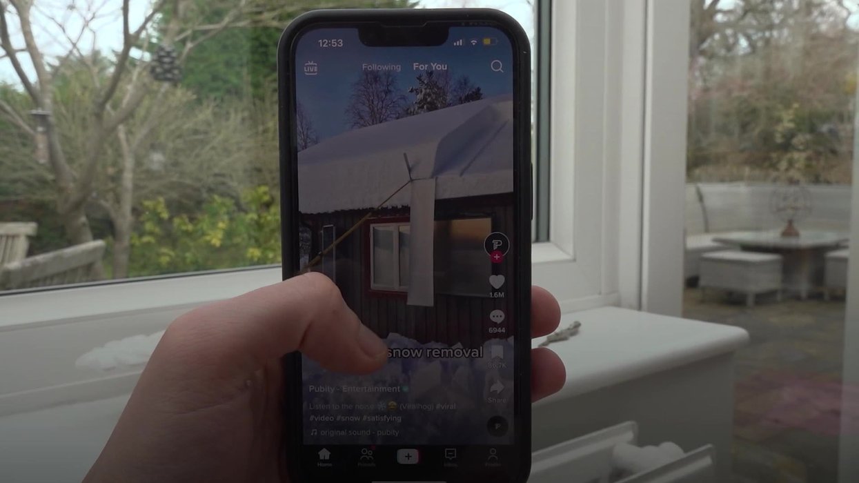 What does 'sprinkle sprinkle' mean on TikTok? | indy100