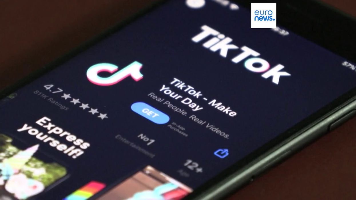 New study suggests blue light from phones and screens may induce early puberty