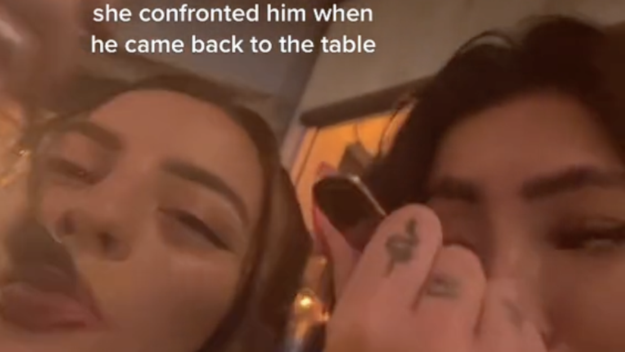<p>TikToker confronts waiter for gossiping about her having a sugar daddy at dinner</p>