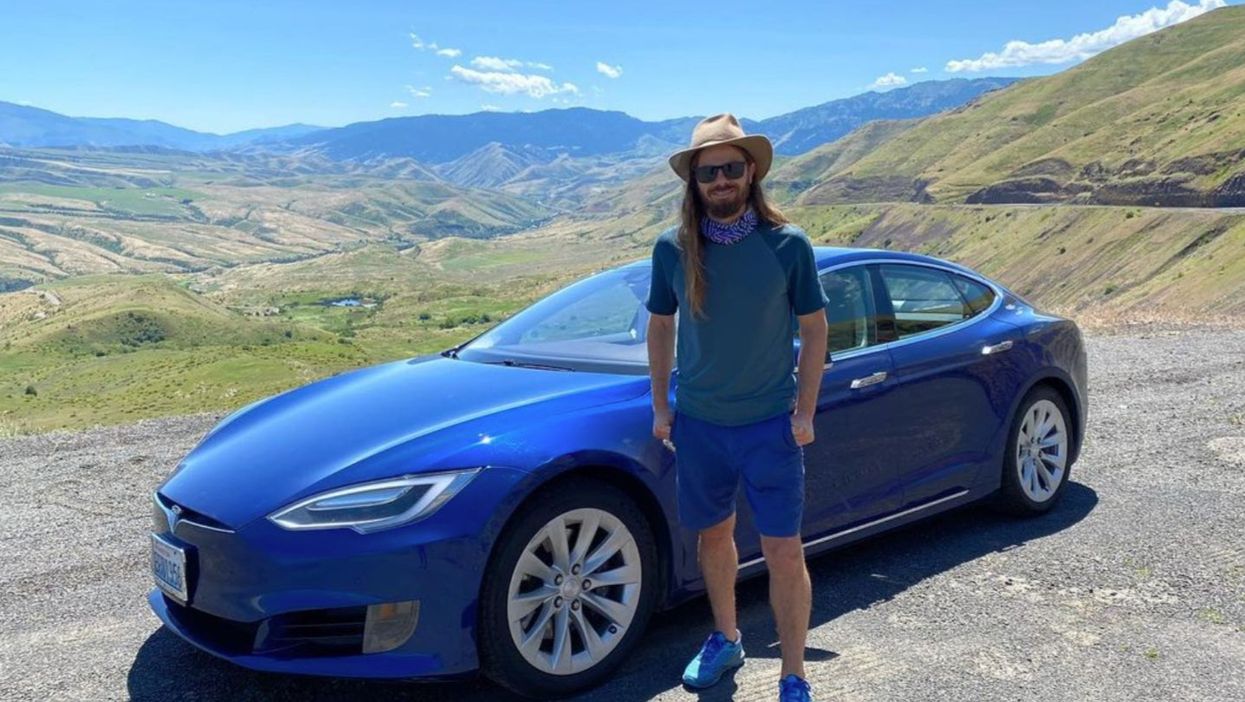 <p>To say thank you, employees bought their boss a Tesla</p>