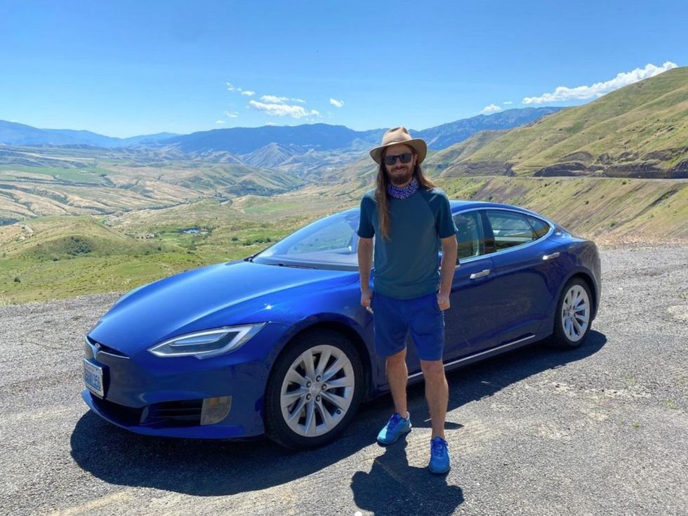<p>To say thank you, employees bought their boss a Tesla</p>