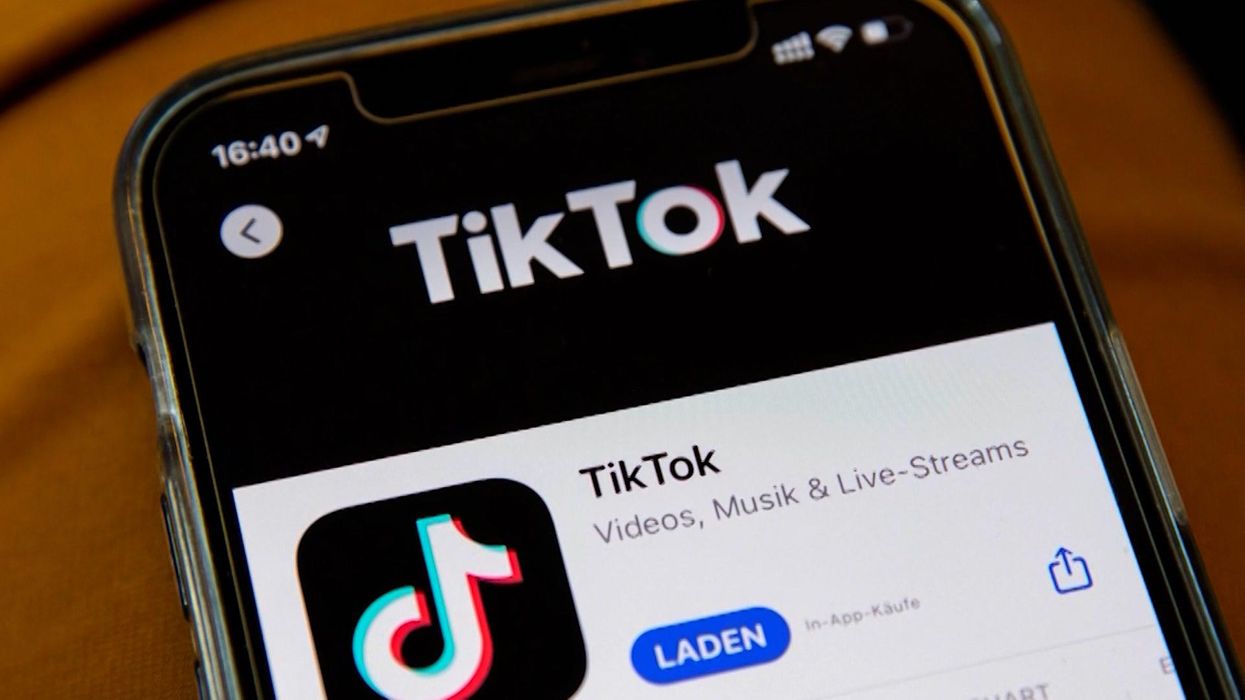 Aubrey O'Day accused of photoshopping ‘holiday’ pictures in viral TikTok