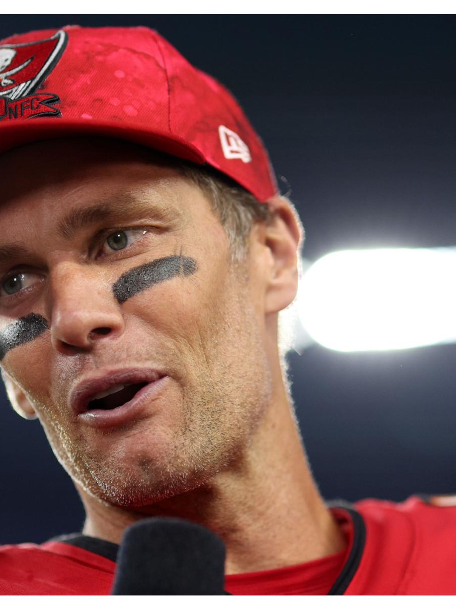 Tom Brady's teammate quits to spend time with family and everyone's making the same joke