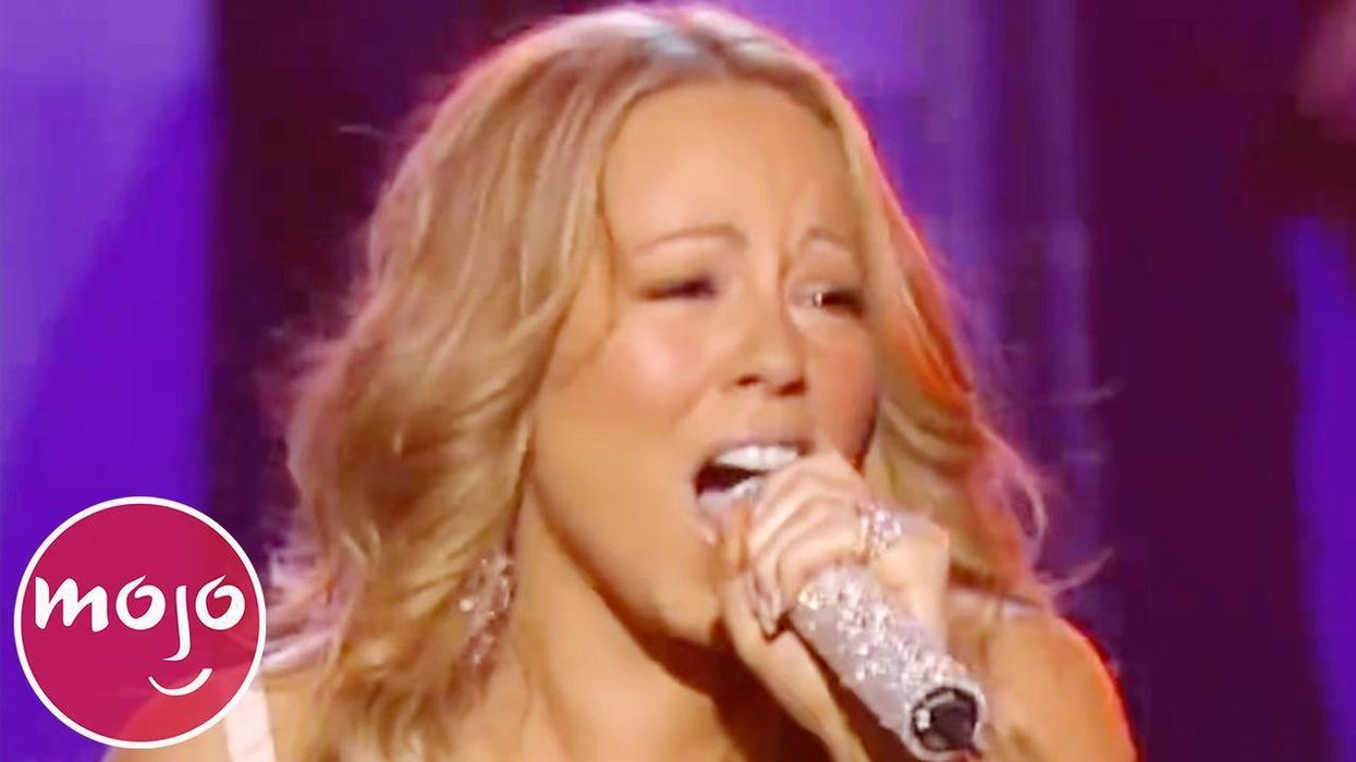 TV editing error makes Mariah Carey change appearance halfway through show