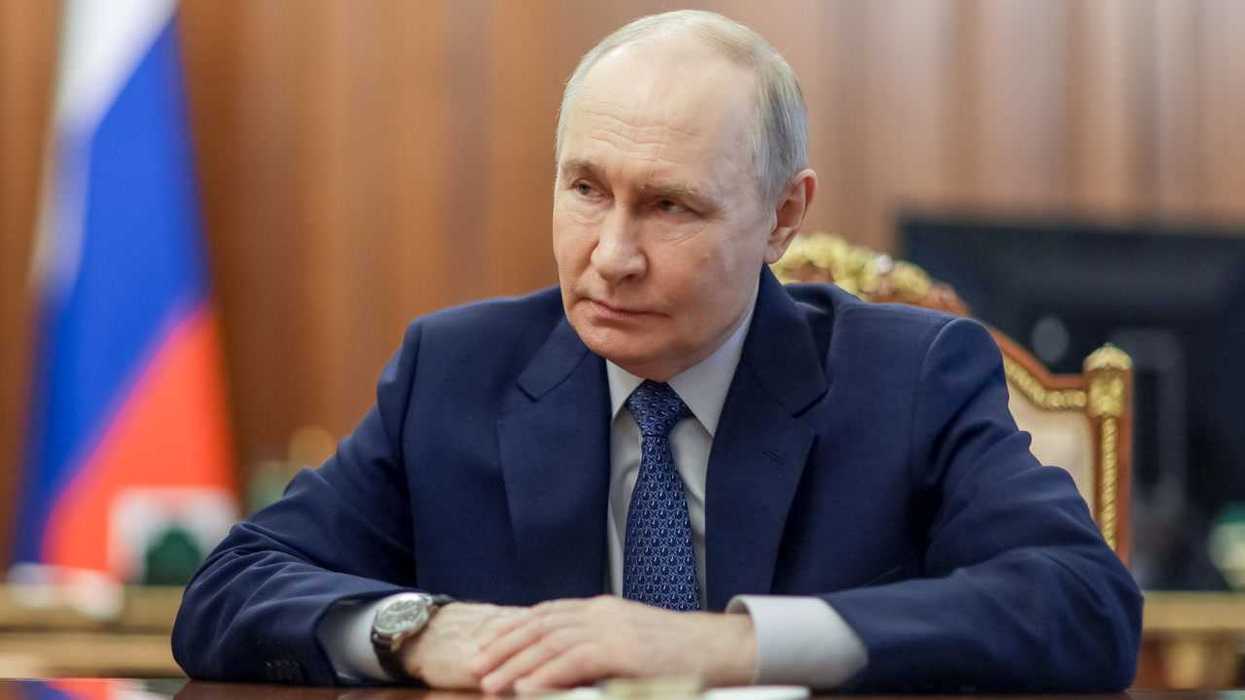Kremlin rejects claims Putin unaware of Russia's issues after viral video