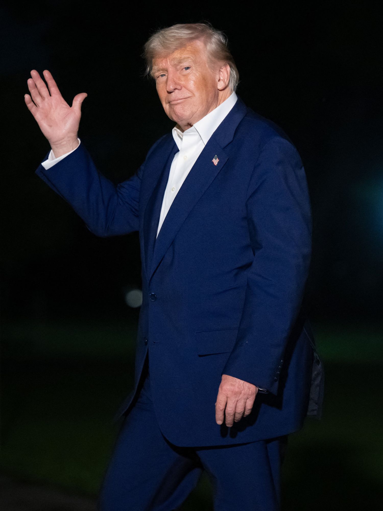 Trump brands Supreme Court ‘radical left losers’ for blocking deportation plans