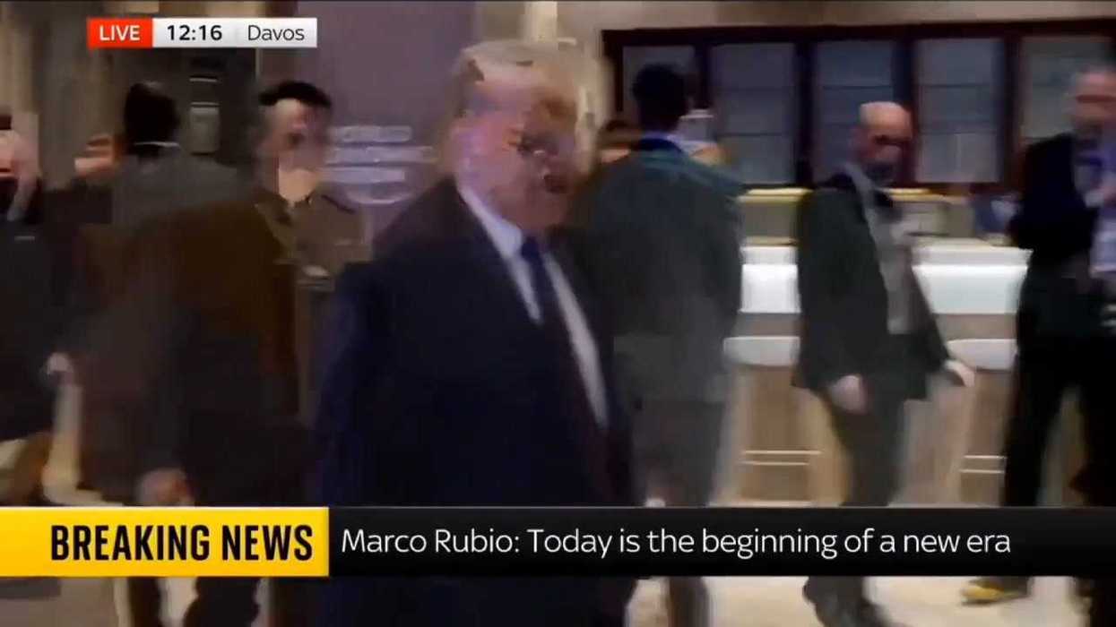 Donald Trump confronted by journalist: 'You've failed to bring peace to Ukraine'