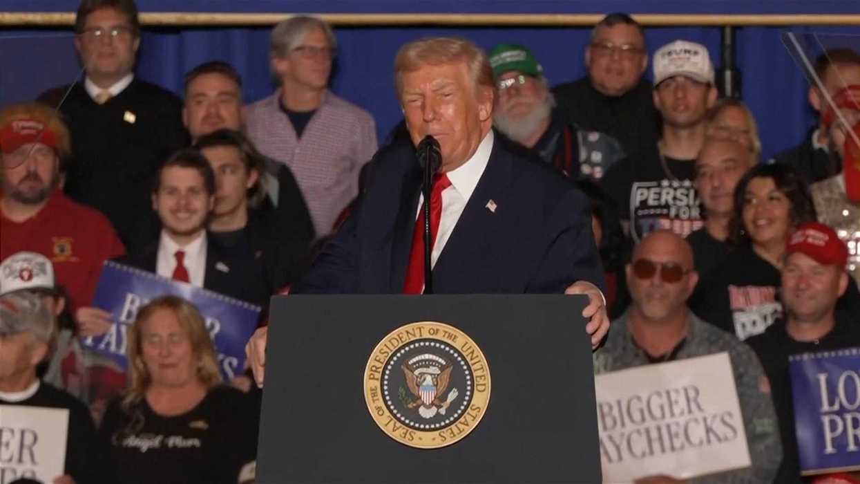 Trump goes on 'insanely racist' rant about Somalians in Oval Office