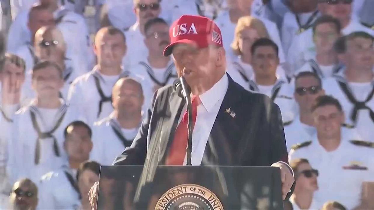 Trump just tried to claim he's in better shape than Obama but nobody's buying it