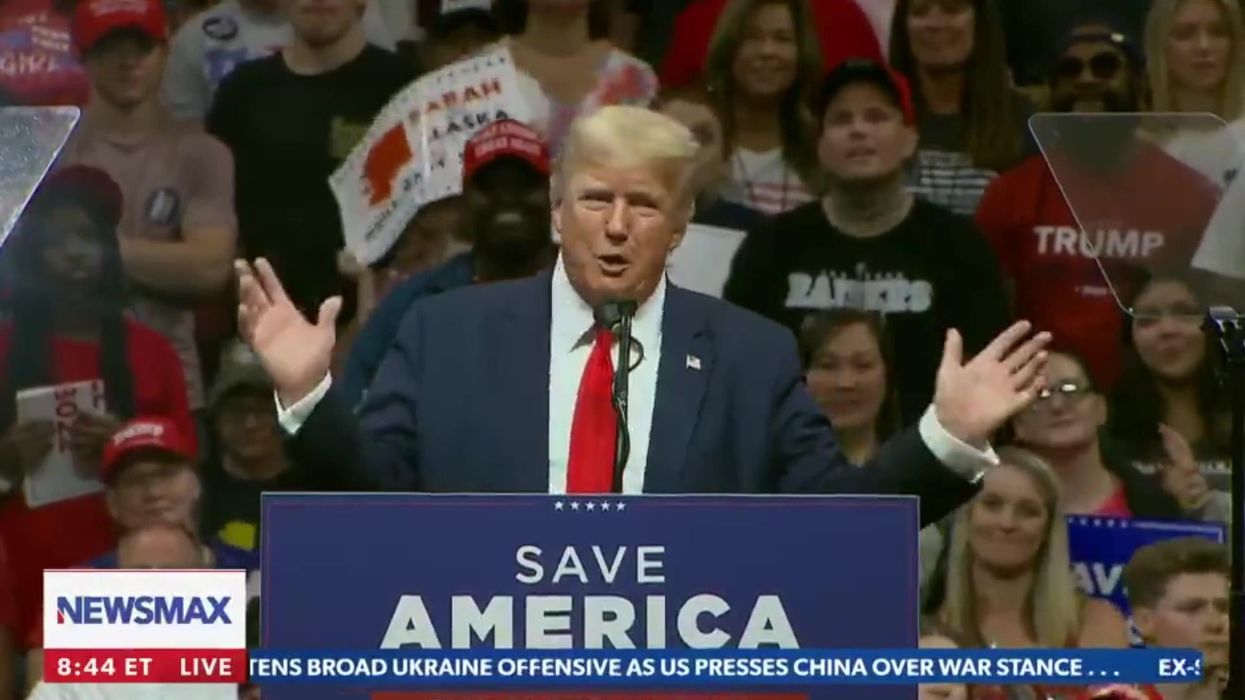 Trump refuses to say the word 'vaccine' at rally