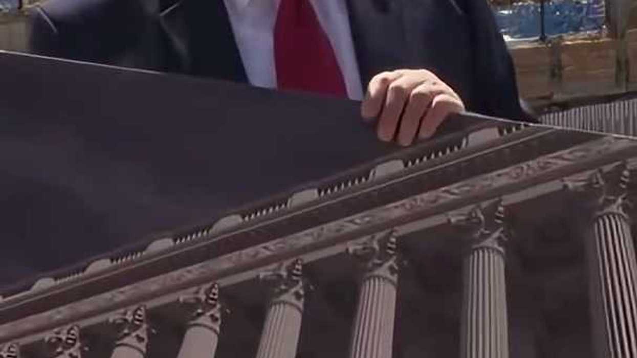 Donald Trump's giant Washington arch plan sparks flight safety row