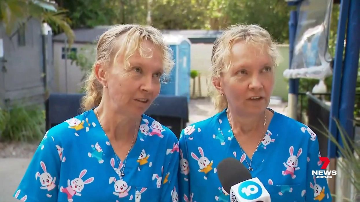 Australian twins go viral after gunman incident - but not for what you'd expect