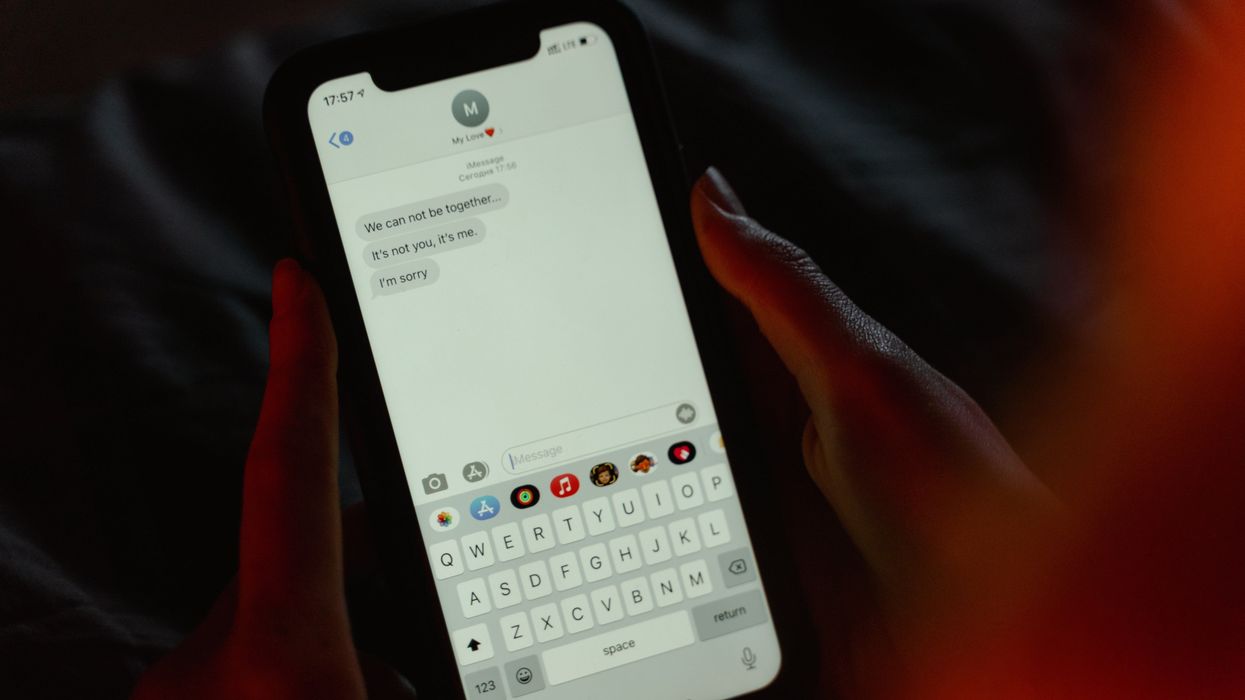 'Phone Zone': the new dating term and how to get out of it, according to Hinge
