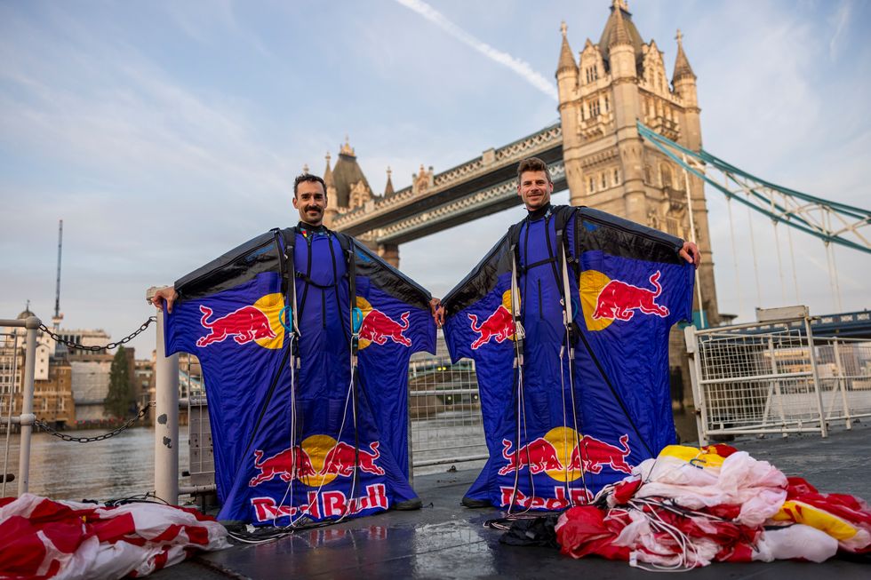 Skydivers achieve ‘dream’ by completing wingsuit flight through Tower Bridge