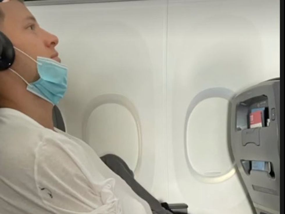 \u201cWhen you freeze because your lady dresses inappropriately. Exactly how Jack from the Titanic died.\u201d