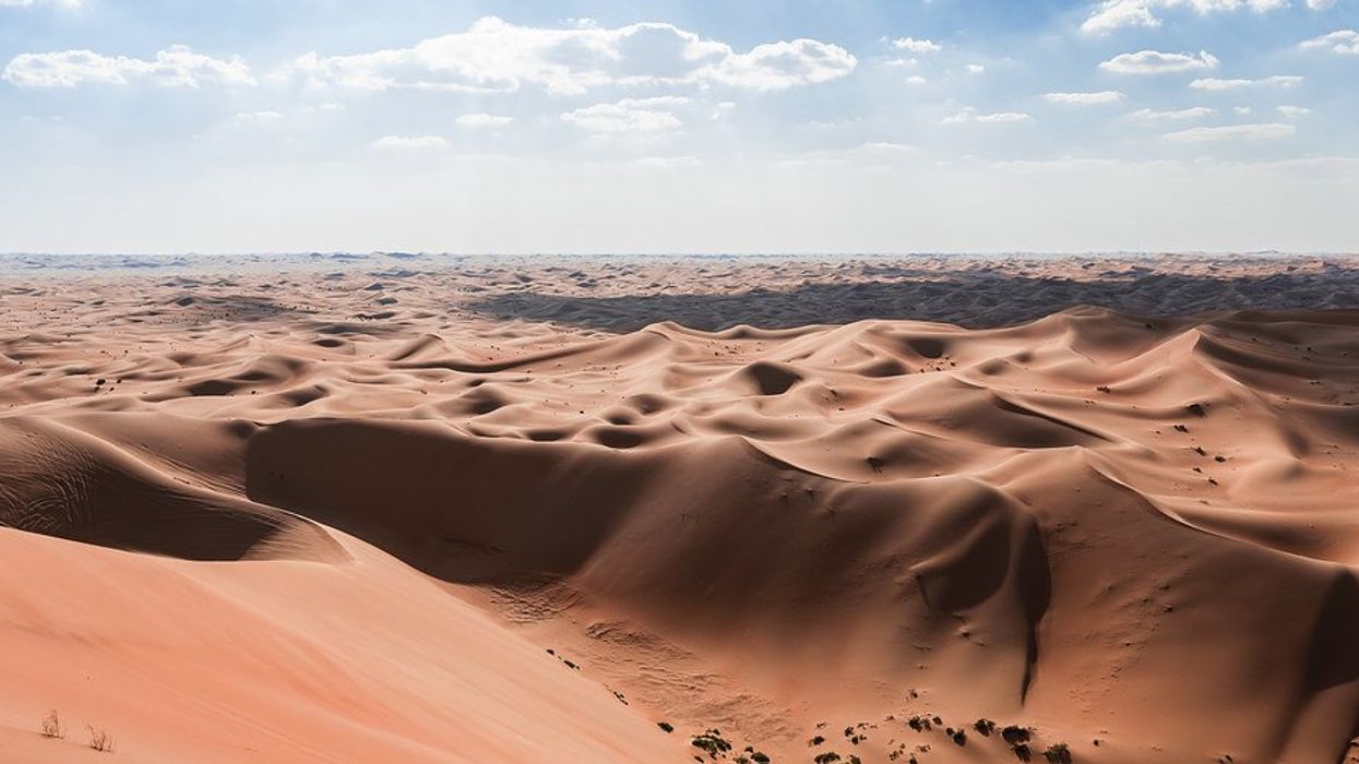 Scientists unearth the secrets of Earth's mysterious 'star dunes'
