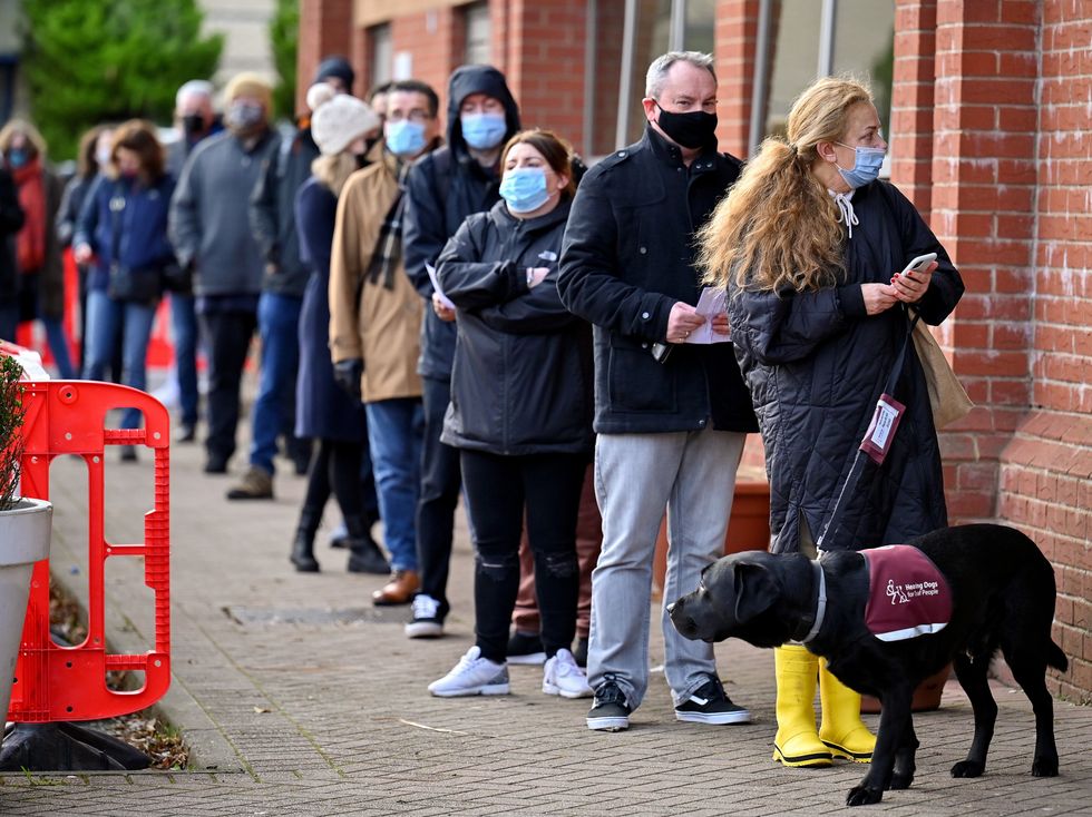 UK Accelerates Covid-19 Booster Campaign Due To Omicron Fears