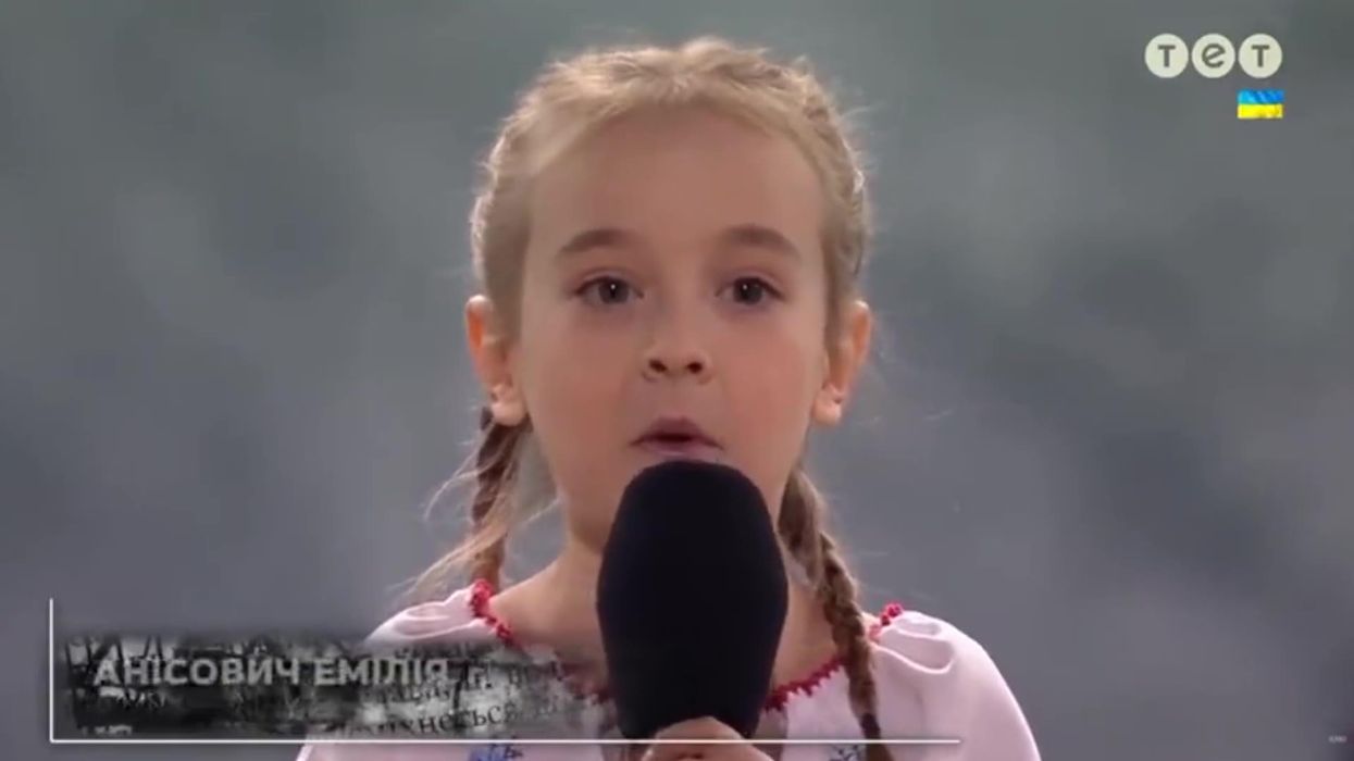 Ukraine girl who went viral singing 'Let It Go' performs national anthem at charity concert