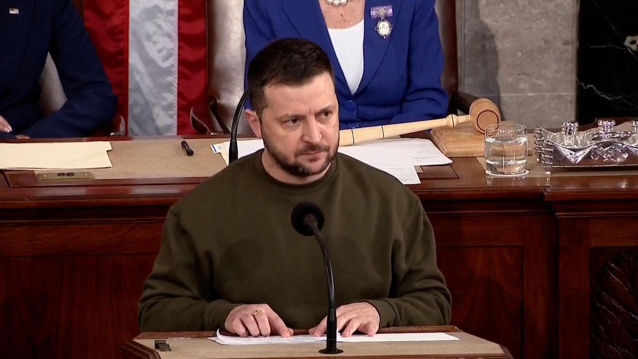 Right wing pundit’s attempt to criticise Zelensky is immediately shut down