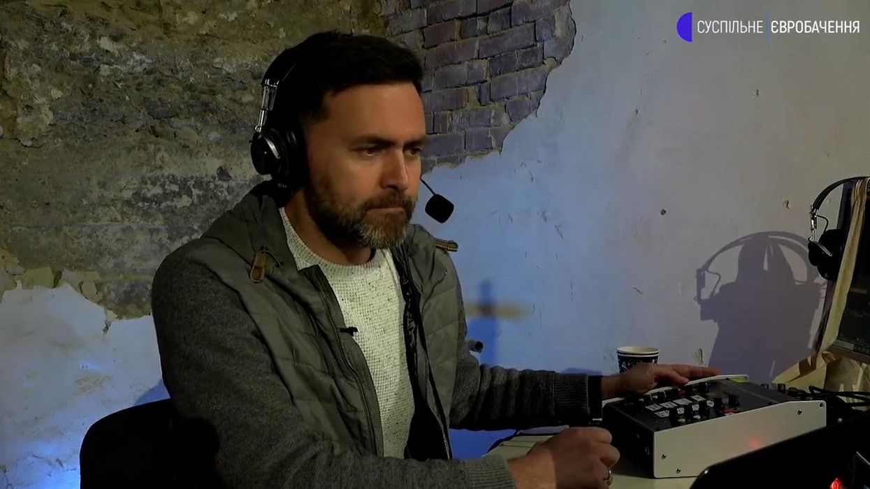 Ukraine’s Eurovision commentator broadcasts from inside bomb shelter