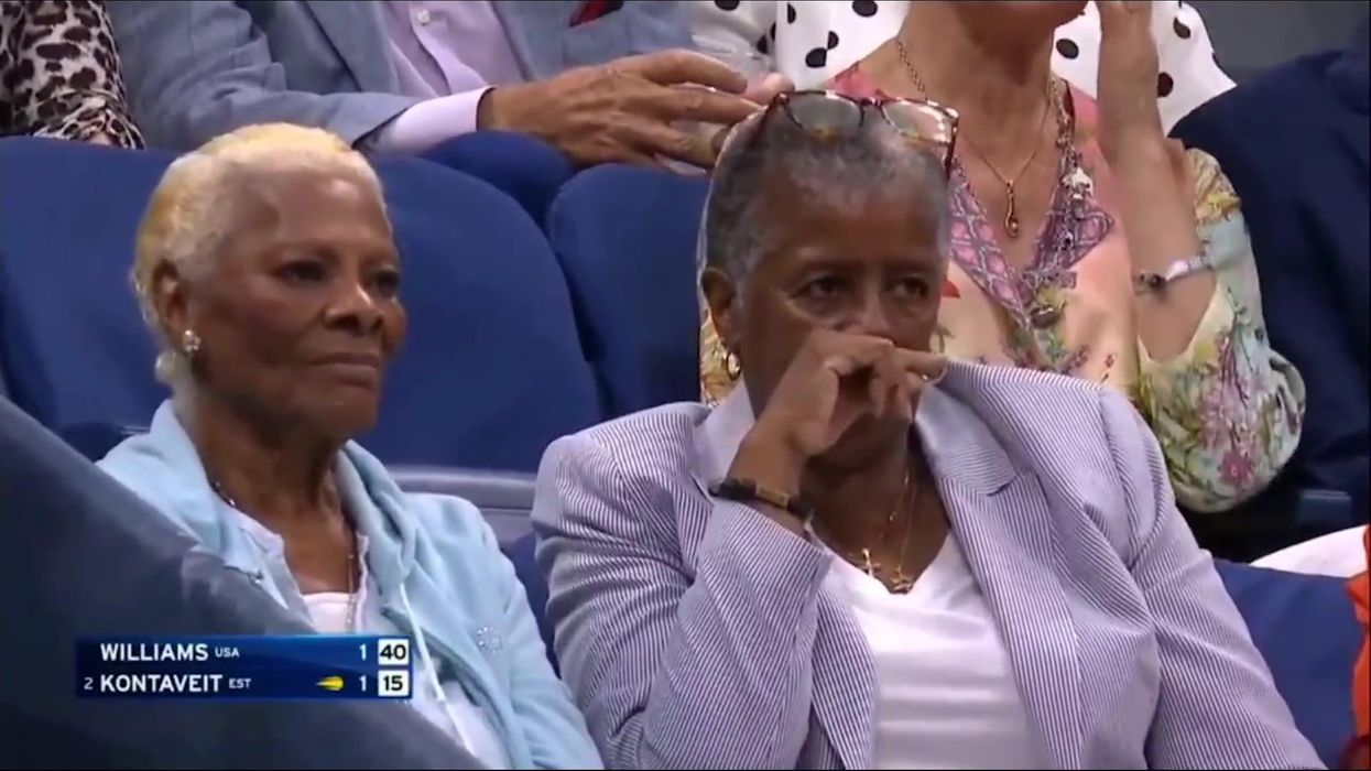 Dionne Warwick had the best response after TV announcer called her Gladys Knight