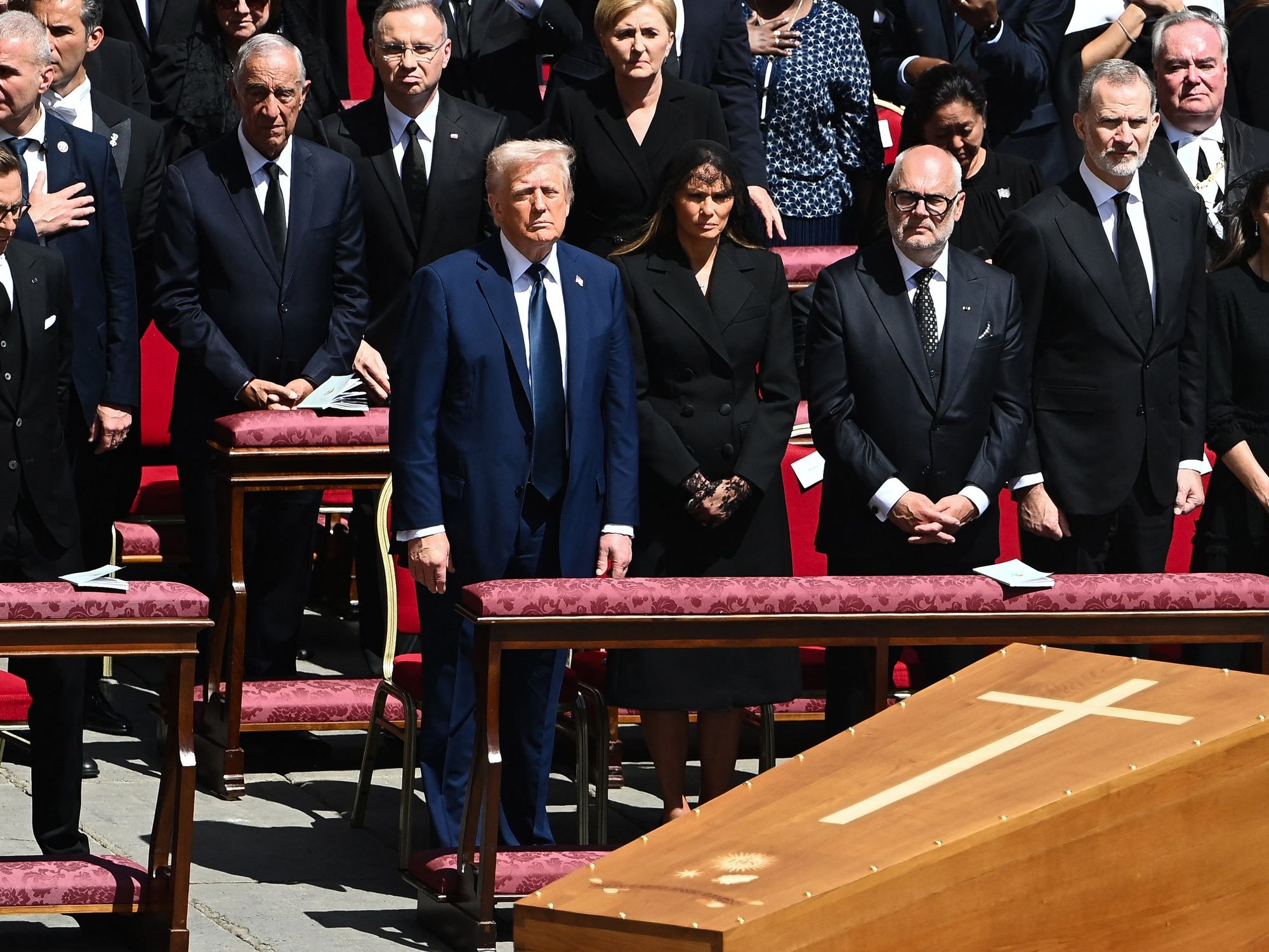 Such an embarrassment': Donald Trump roasted for wearing blue suit to Pope's funeral | indy100 Such an embarrassment': Donald Trump roasted for wearing blue suit to Pope's funeral | indy100