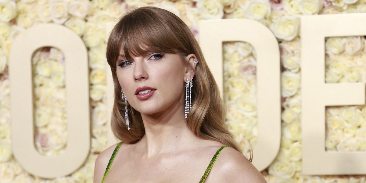 Taylor Swift Fans Scammed By Deepfake Endorsement Indy100 taylor-swift-fans-scammed-by-deepfake-endorsement-indy100