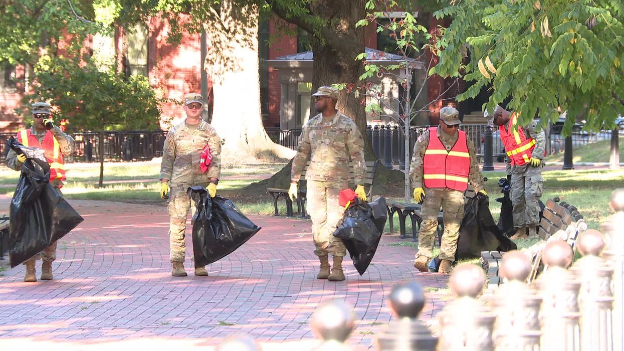 National Guard troops deployed by Trump are now litter picking in Washington DC and people can't believe it