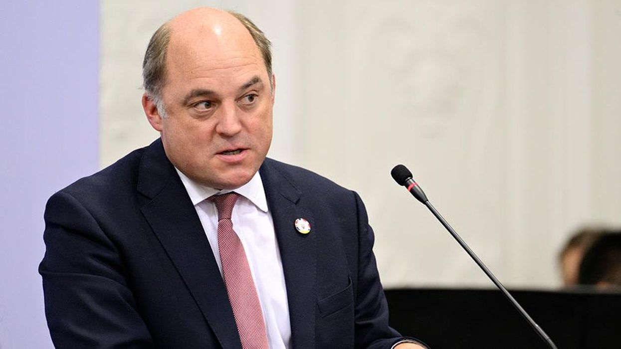 Putin brings back award created by Stalin that rewards mothers with 10 kids