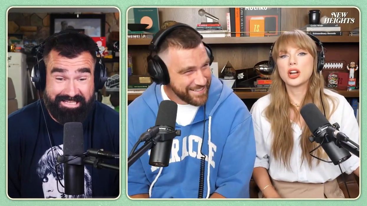 Jason Kelce gets emotional as Taylor Swift talks about brother Travis