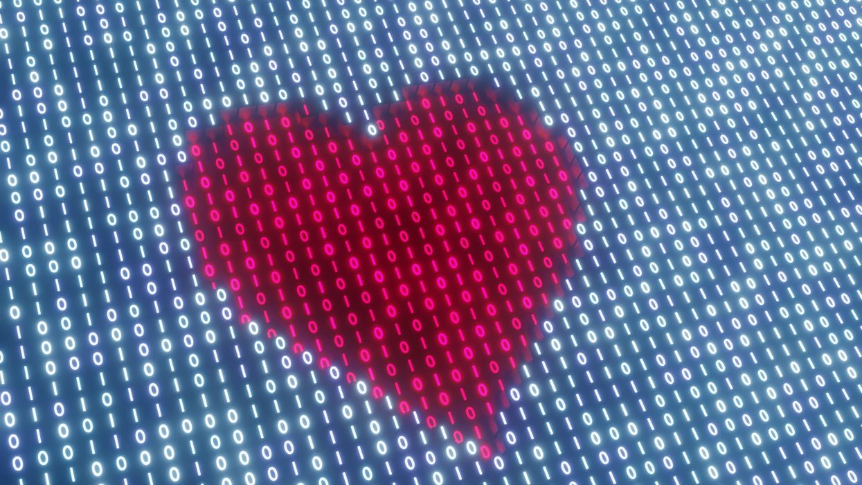 4 ways to avoid fake profiles and scams on dating apps, according to Bumble's expert