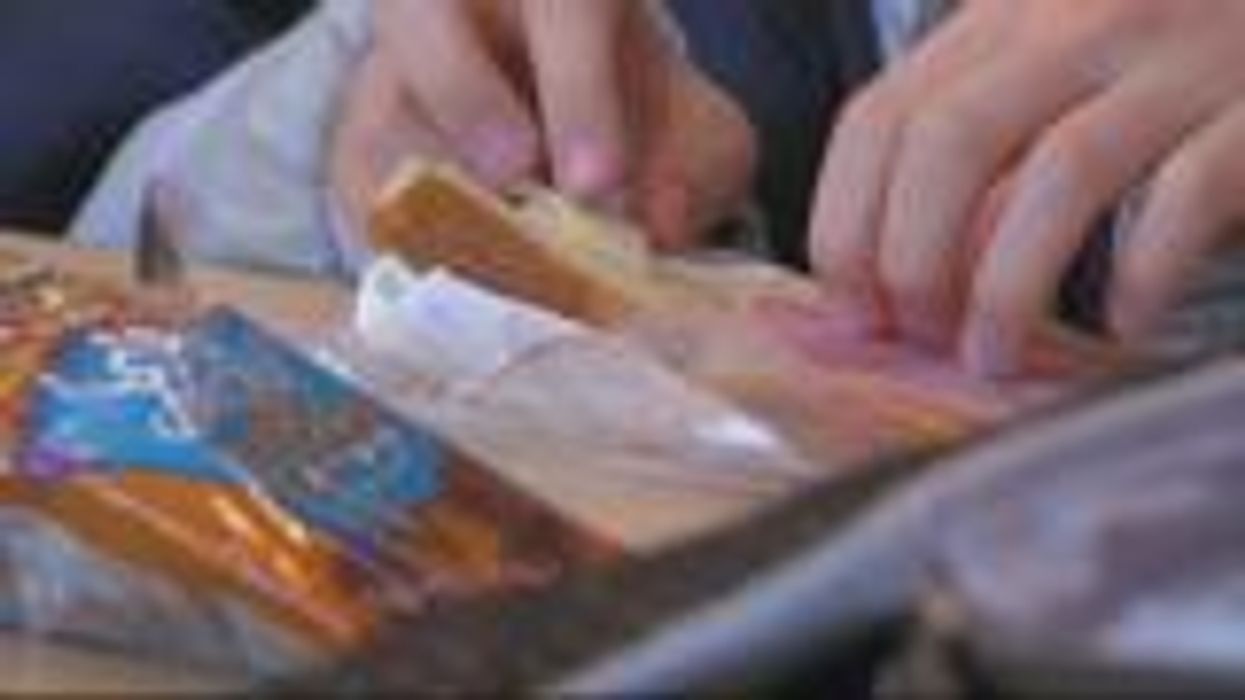 Man praised for ‘embarrassing’ office ‘lunch thief’ who he caught eating his food