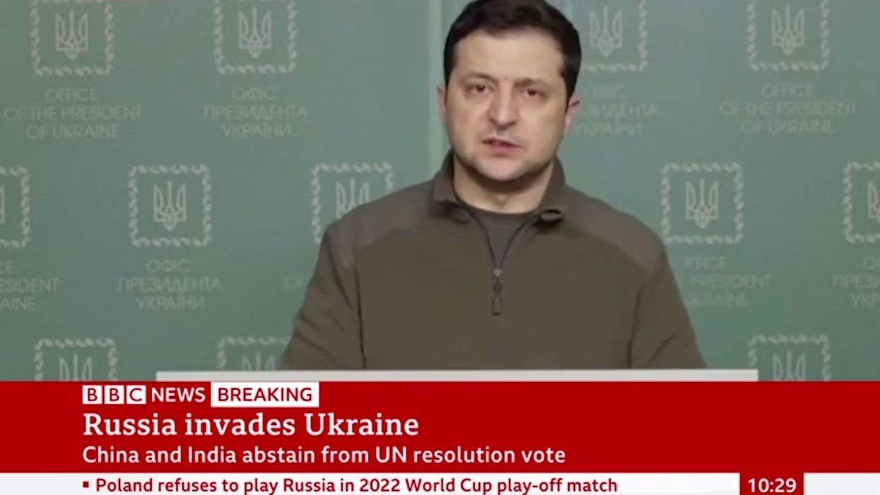 A US journalist based in Ukraine is documenting what it's like to live in a warzone