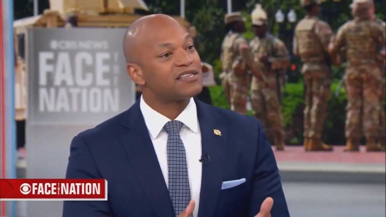 Governor has savage one-word response to Trump's wild claim about him