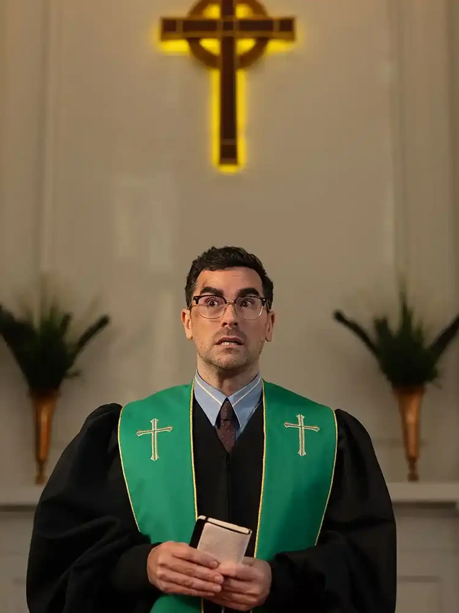 What are critics saying about Dan Levy’s Big Mistakes on Netflix?