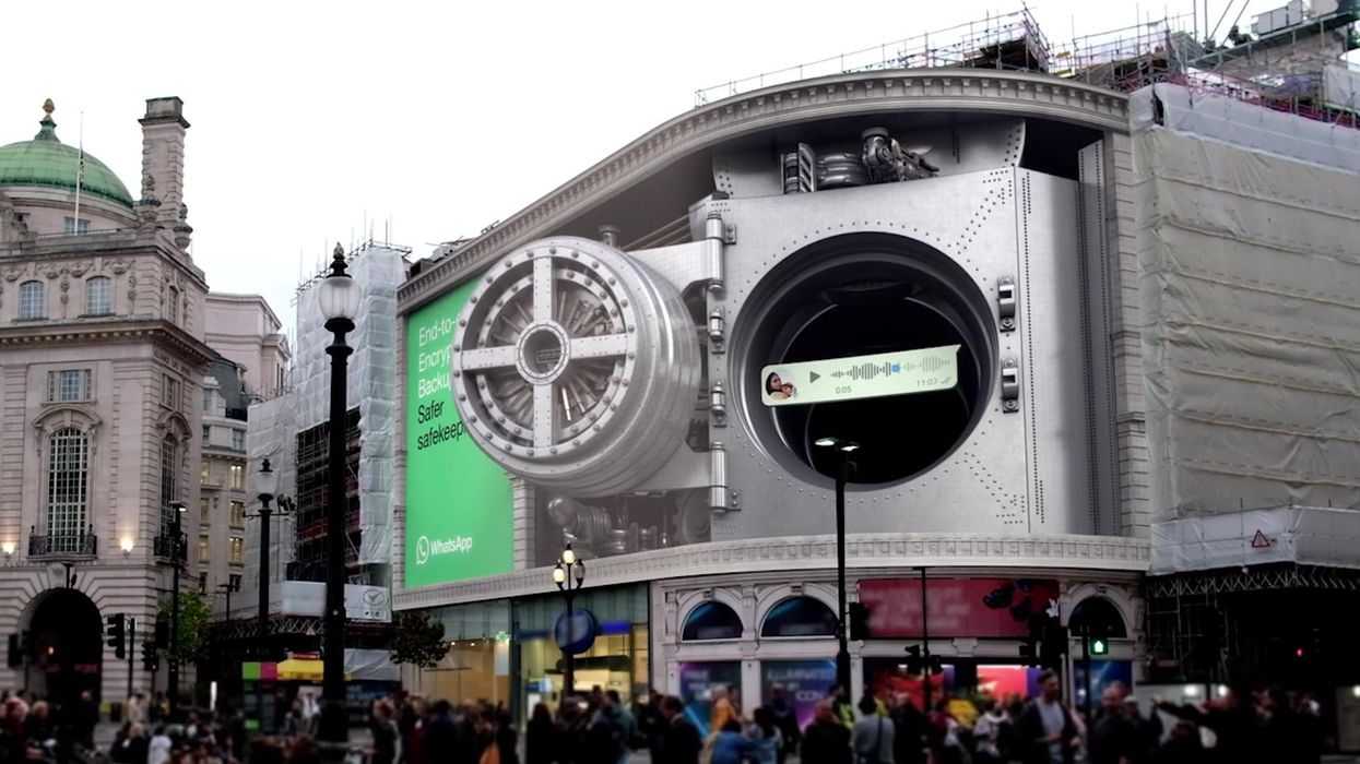 WhatsApp's advert in Piccadilly Circus is truly mind-blowing